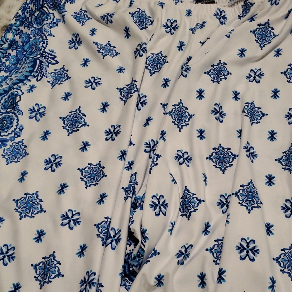 Vince Camuto Blue and White Maxi Wide Leg Jumpsuit - Picture 5 of 9